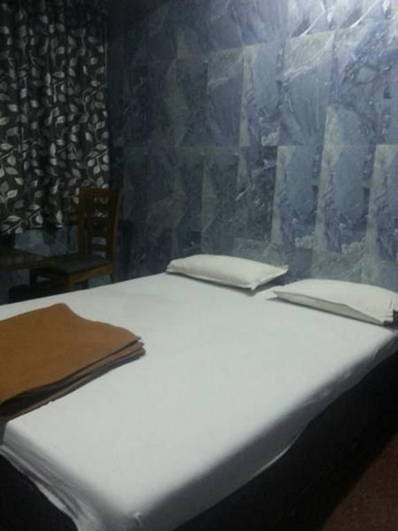 Hotel Jalaja Heritage Тане Стая снимка